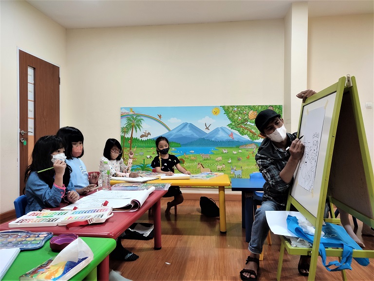 Inovasi IoT: Program Beasiswa Anak Berprestasi